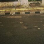 Salah satu Titik Jalan berlubang di jalan Kartini raya , Depok