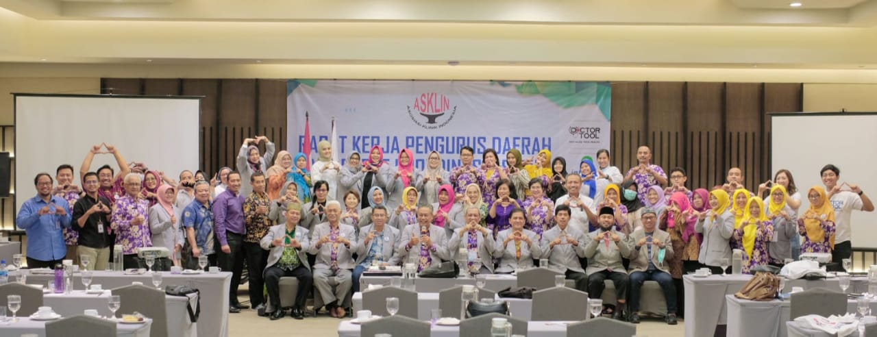 Kemeriahan Rapat Kerja Pengurus Daerah dan Rapat Koordinasi ASKLIN Cabang se-Jawa Tengah dalam rangka persiapan akreditasi dan penggunaan RME.