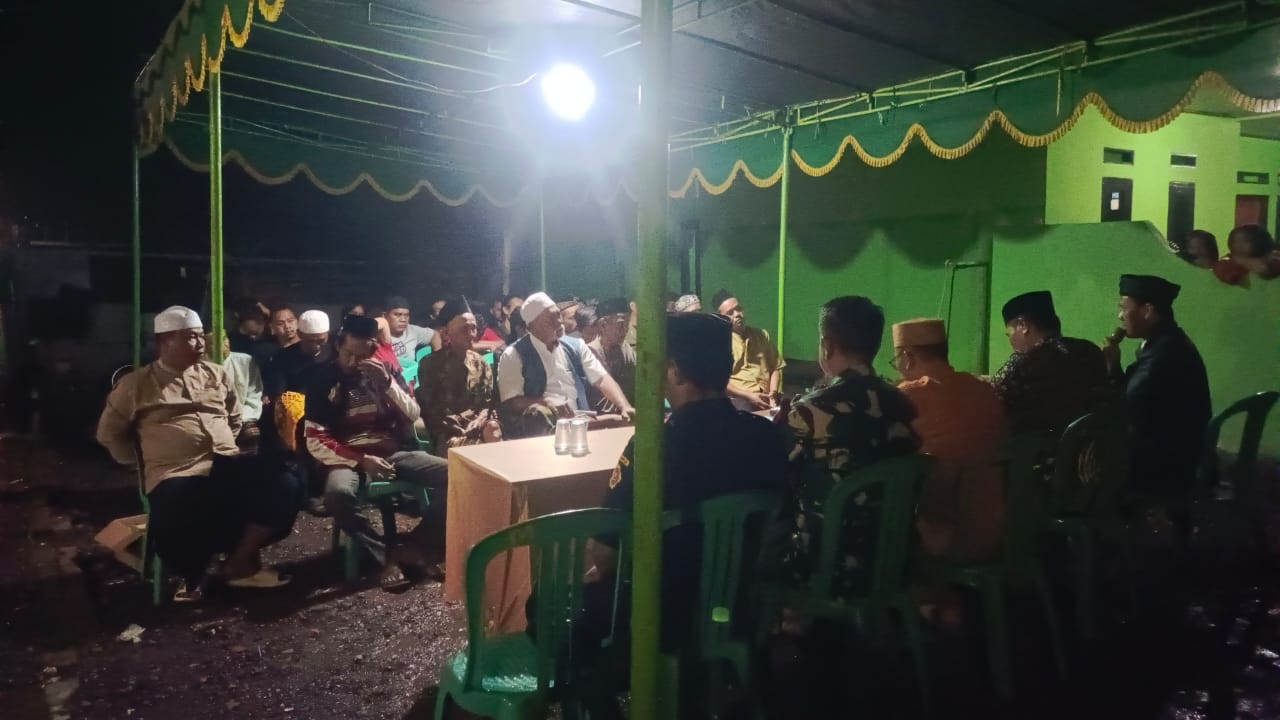 Warga Desa Wibawamulya Kecamatan Cibarusah Kabupaten Bekasi, Dukung Perapihan Tanah Untuk TPU Desanya