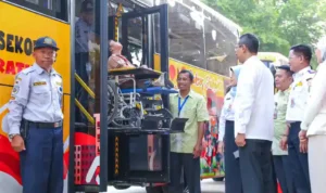 PJ Gubernur DKI Jakarta Heru budi Hartono Pada Saat Resmikan Bus Sekolah Untuk Penyandang Disabilitas