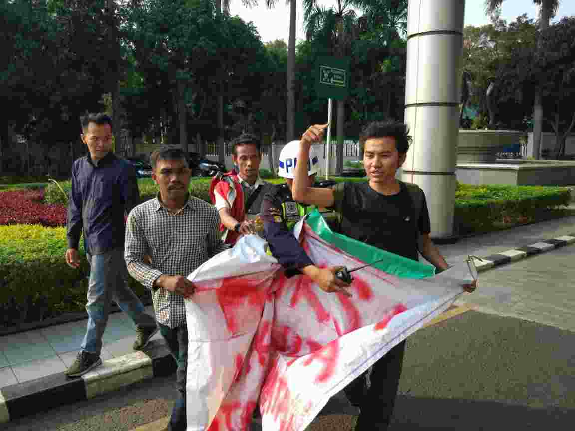 Aksi SPJ (Solidaritas Pemuda Jakarta)