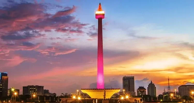 Monumen Nasional (Foto: Facebook Pemprov  DKI Jakarta, Kemensetneg RI)
