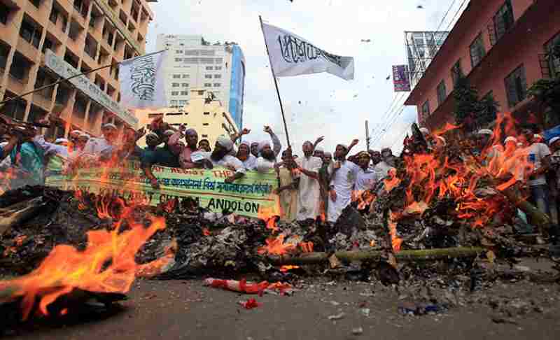 Kerusuhan Pecah di Bangladesh