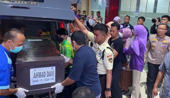 Proses Pengembalian Jenazah Tenggelam Di Kali Bekasi Pada Pihak Keluarga