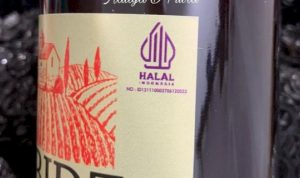 Minuman keras (Miras) Jenis Wine Mendapat Sertifikat Halal Oleh BPJPH Beredar Di Masyarakat Dan Menjadi Viral