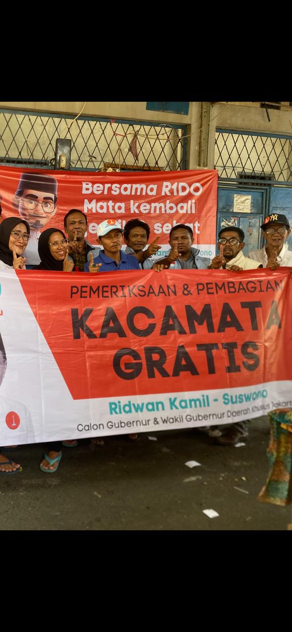 Pemeriksaan Mata & Pembagian Kacamata Gratis BAJA RK di Jakarta Barat