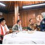 Pramono Anung dan Rano Karno Minum Kopi Bersama Anies Baswedan Buatan Fery Farhaty si pendopo Anies Baswedan, Lebak Bulus, Jakarta Selatan.