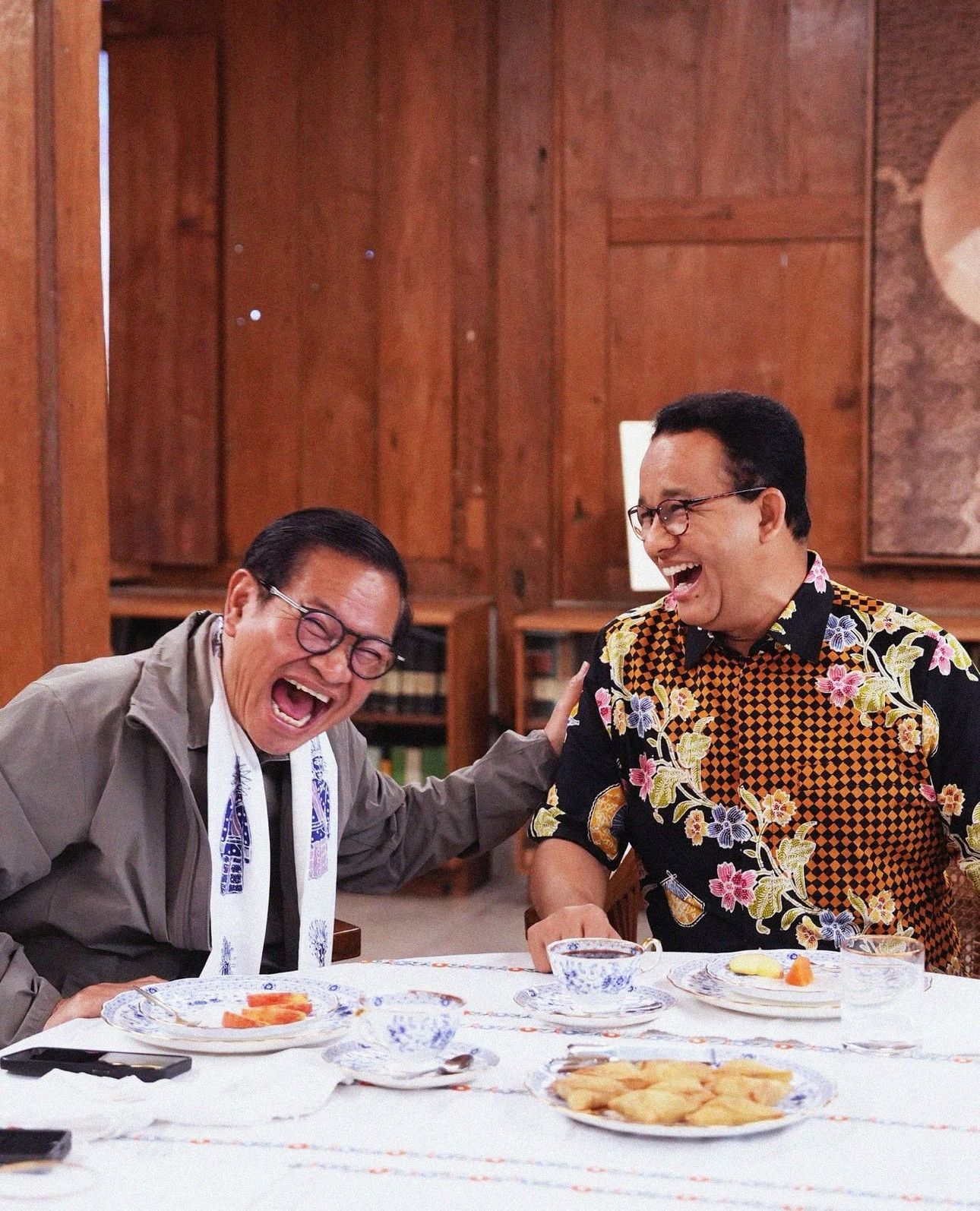 Kemesraan Pramono Anum Dan Anies Baswedan