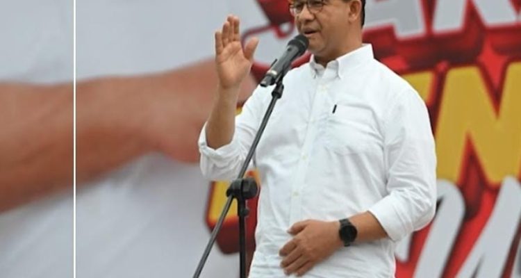 Anies Baswedan Dengan Baret Oranye