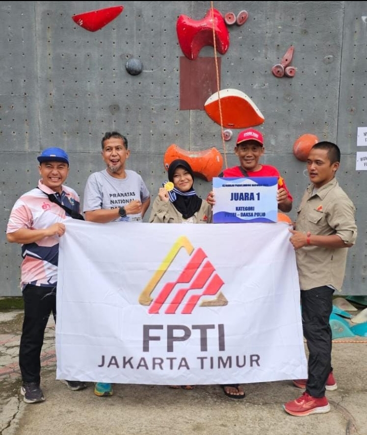 Aisyah Bersama Pendamping Dan Pengurus FPTI Jakarta Timur